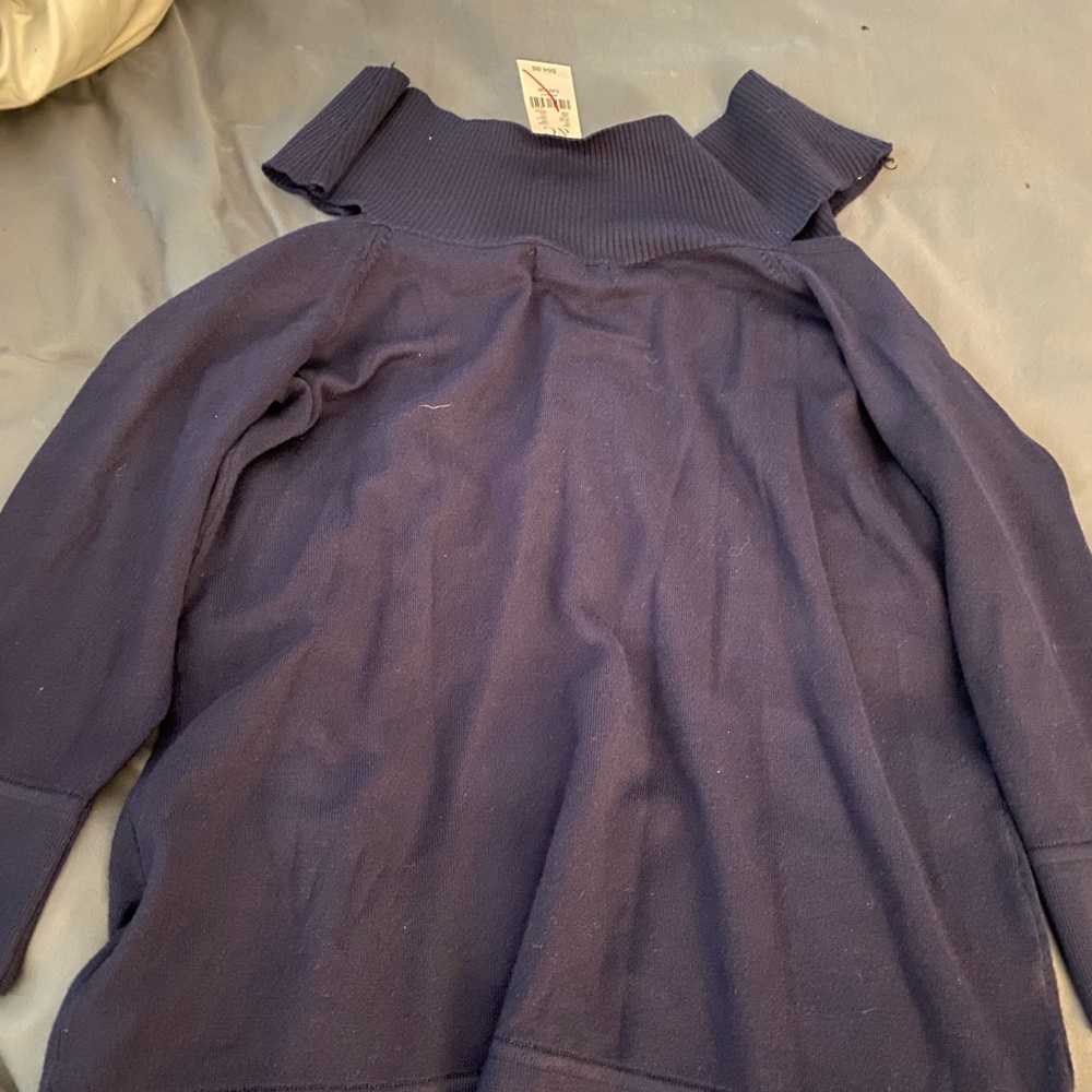 New York & Company navy blue shirt